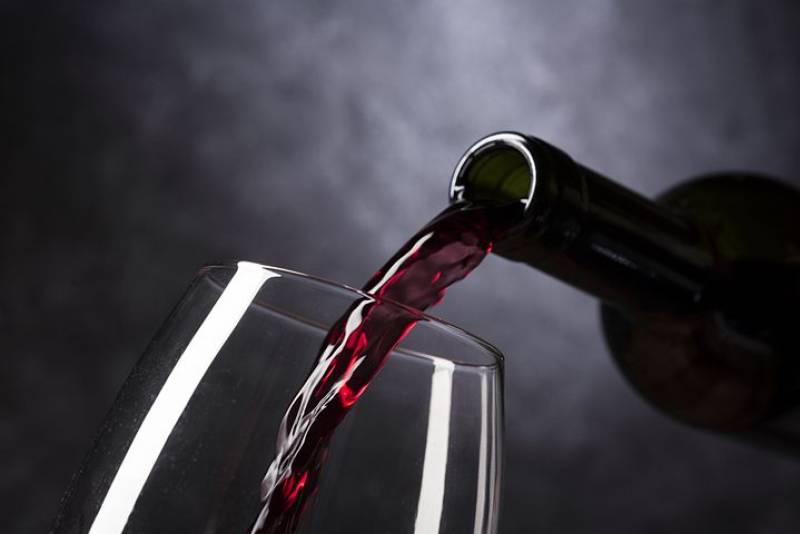 Commander du vin rouge pas cher en ligne avec livraison à domicile chez un vigneron Gironde 33